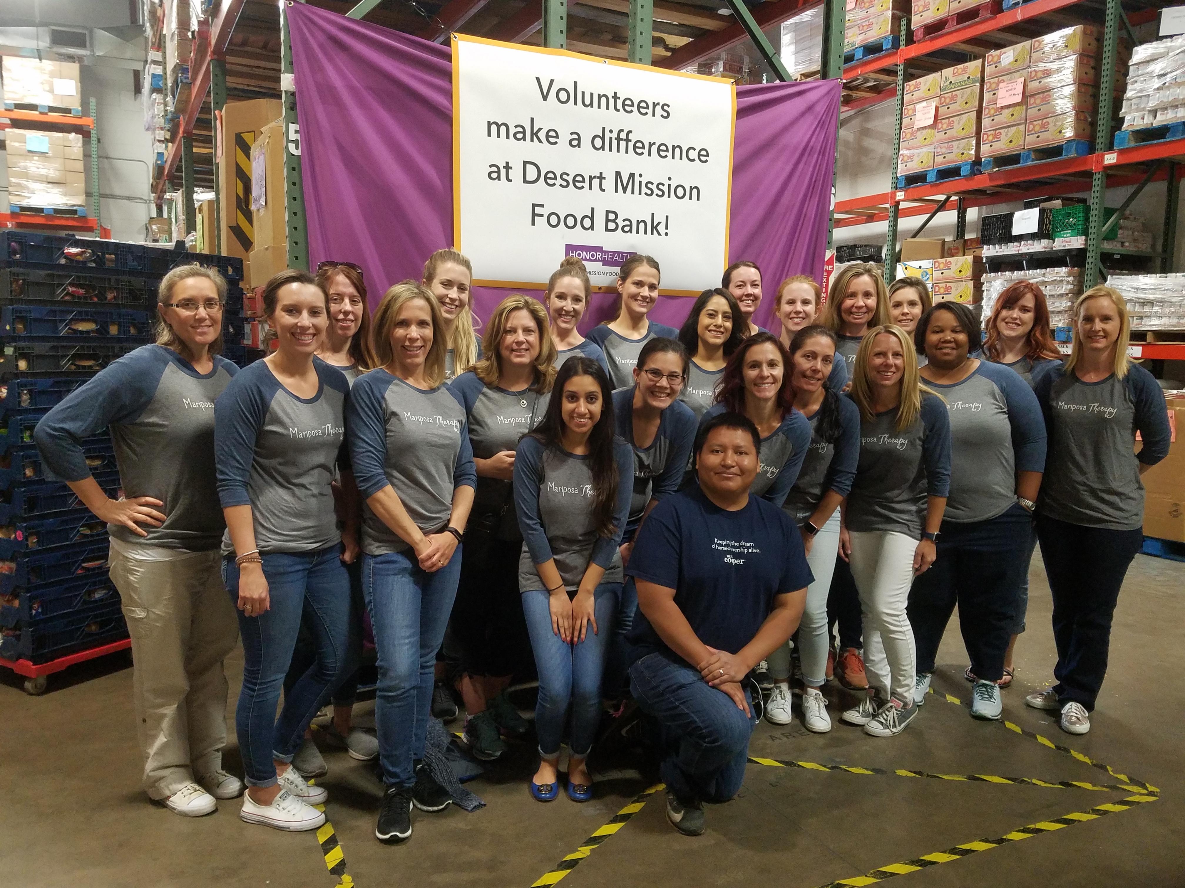 volunteer group Desert Mission Food Bank